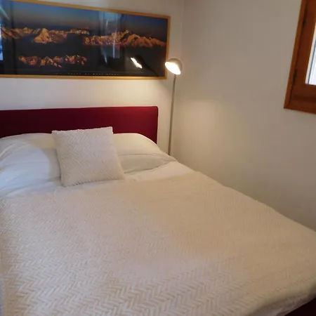 2 Pièces Avec Terrasse - - Fr-1-517-41